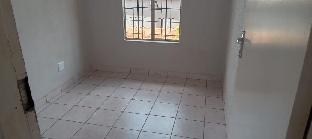 Charming 3-Bedroom House for sale in Mabopane-M