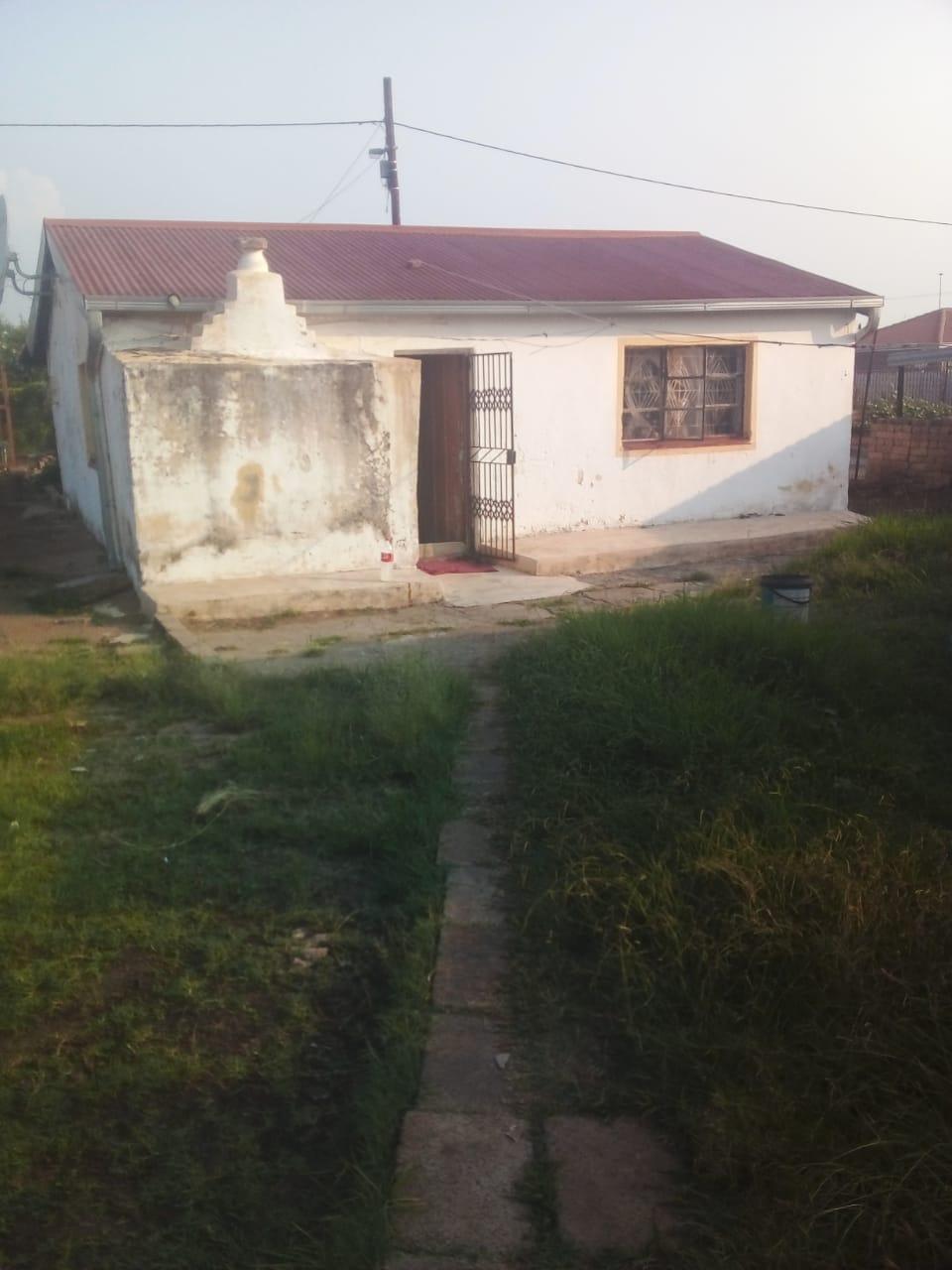 2 bedroom house in Ga-Rankuwa zone 3