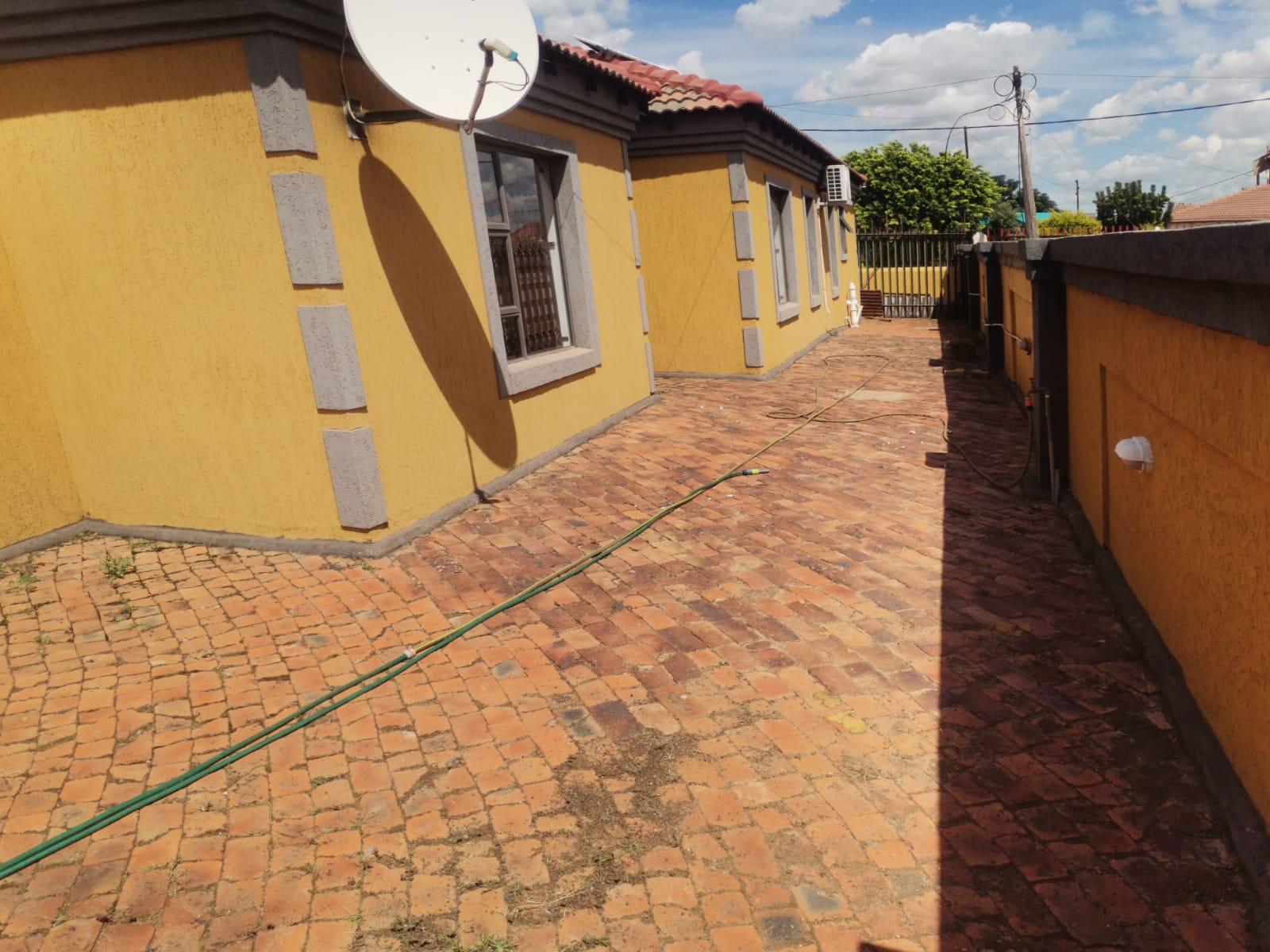 4 bedroom house for sale in Ga-Rankuwa zone 7